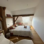 Habitación en casa particular Les Deux Au Dessus De La Colline