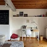 Habitación en casa particular Les Deux Au Dessus De La Colline