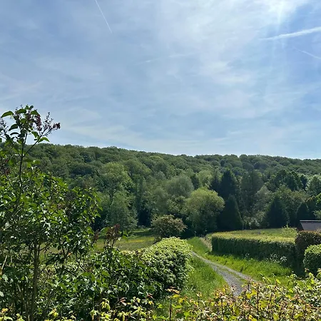 Les Deux Au Dessus De La Colline Namur