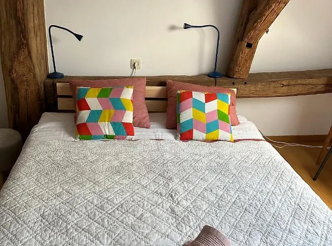 בית אירוח Les Deux Au Dessus De La Colline