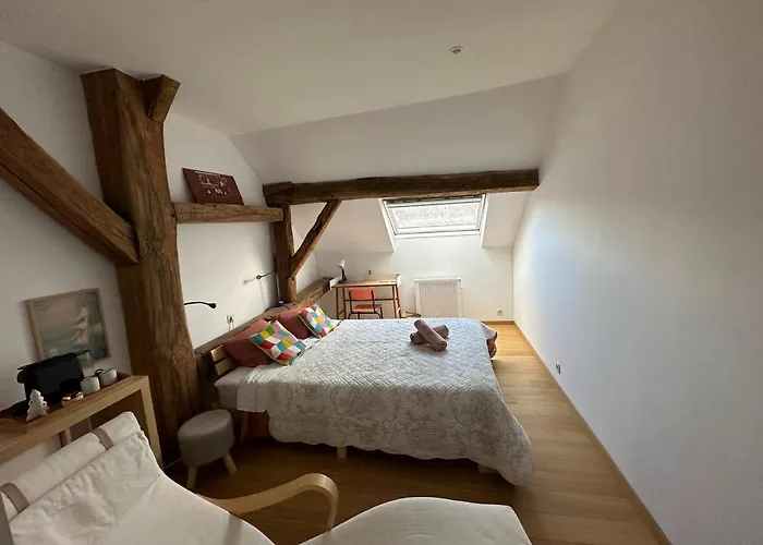 בית אירוח Les Deux Au Dessus De La Colline