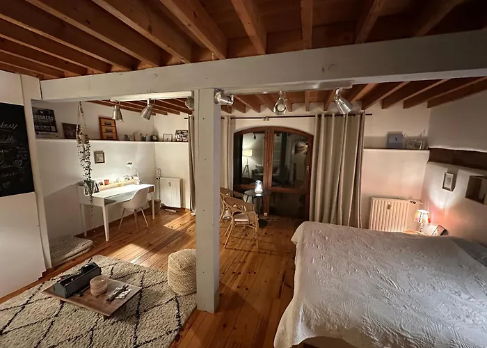 Les Deux Au Dessus De La Colline בית אירוח נמור