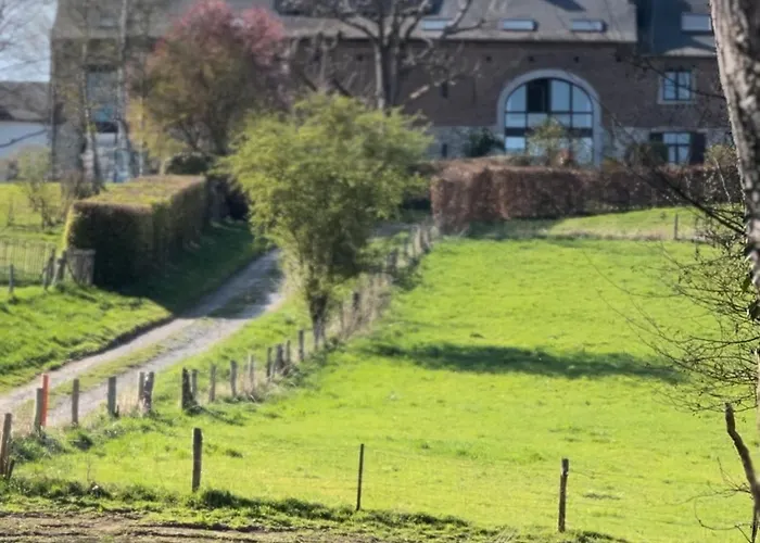 Les Deux Au Dessus De La Colline בית אירוח נמור